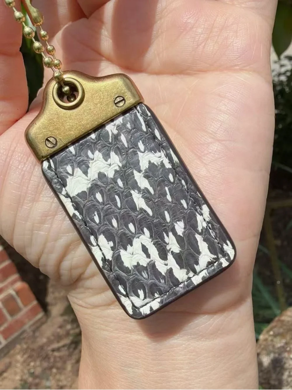 Coach 1941 Medium Hangtag ，2" x 1 1/4" - Picture 3 of 6